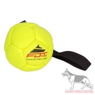Palla gialla gonfiata Air Toy diam. 8 cm con maniglia Palla gialla gonfiata Air Toy diam. 8 cm con maniglia